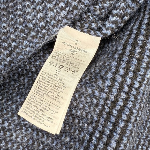 MEN’S Banana Republic Wool Blend Crew-Neck Sweater in Black & Navy, Size Small - Picture 12 of 14